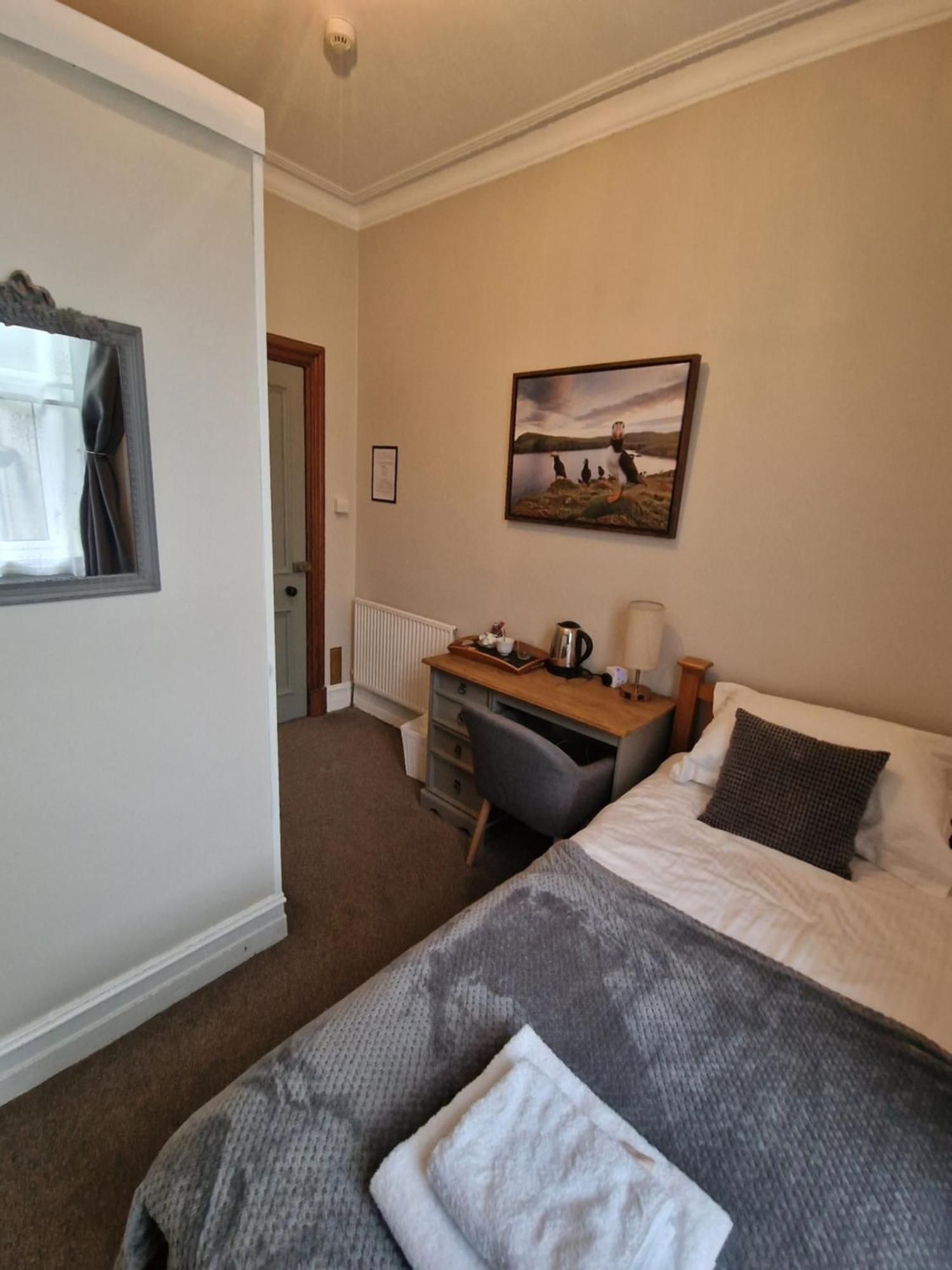 Carradale Guest House Lerwick Room photo